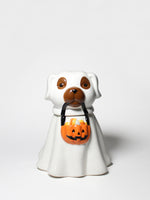 Sand + Paws Jack-o'-Lantern 11 oz scented candle