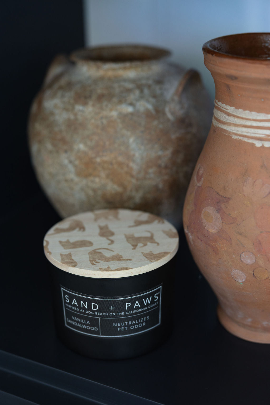Sand + Paws Vanilla Sandalwood 12 oz scented candle